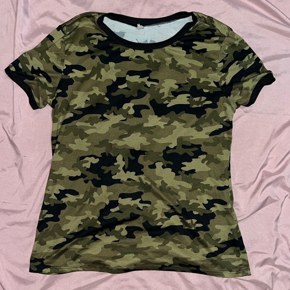 Urbanology Women’s short sleeve tee